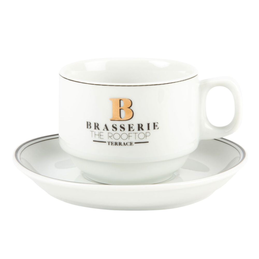 Tasse et soucoupe en porcelaine blanche (photo) Tasse et soucoupe en porcelaine blanche