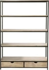 Regal im Industrial-Stil aus massivem Tannenholz und Metall Regal im Industrial-Stil aus massivem Tannenholz und Metall