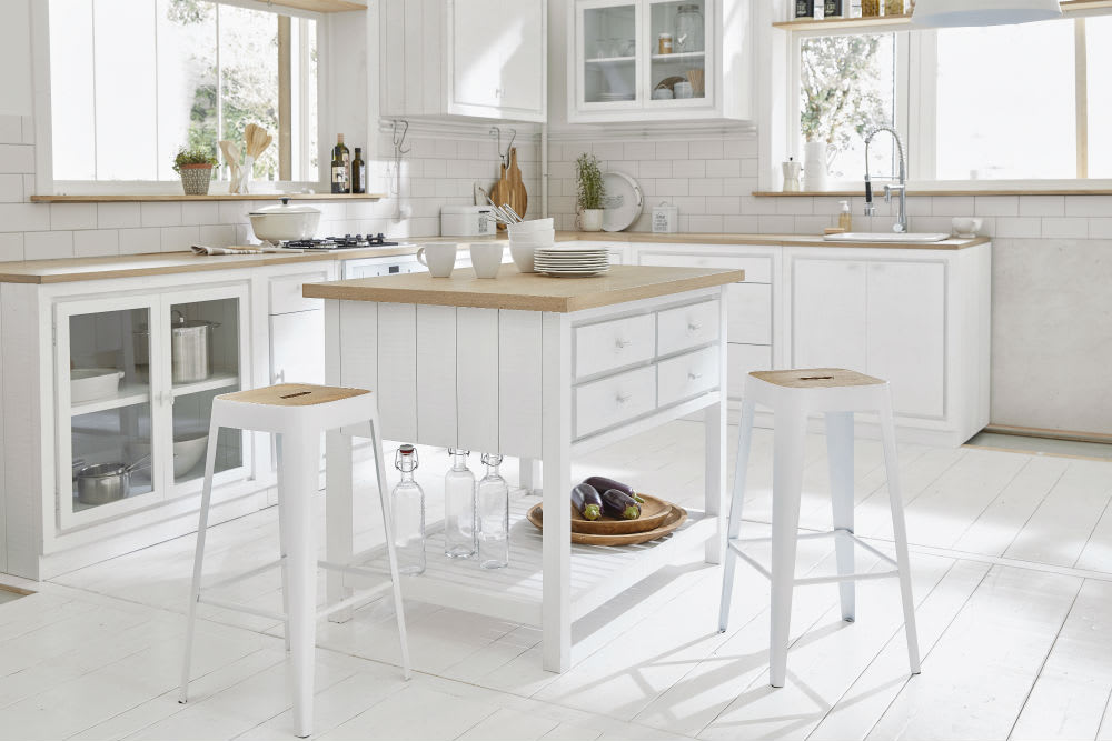 Petite table de cuisine : l'indispensable dans un petit espace - Meubles et  Design