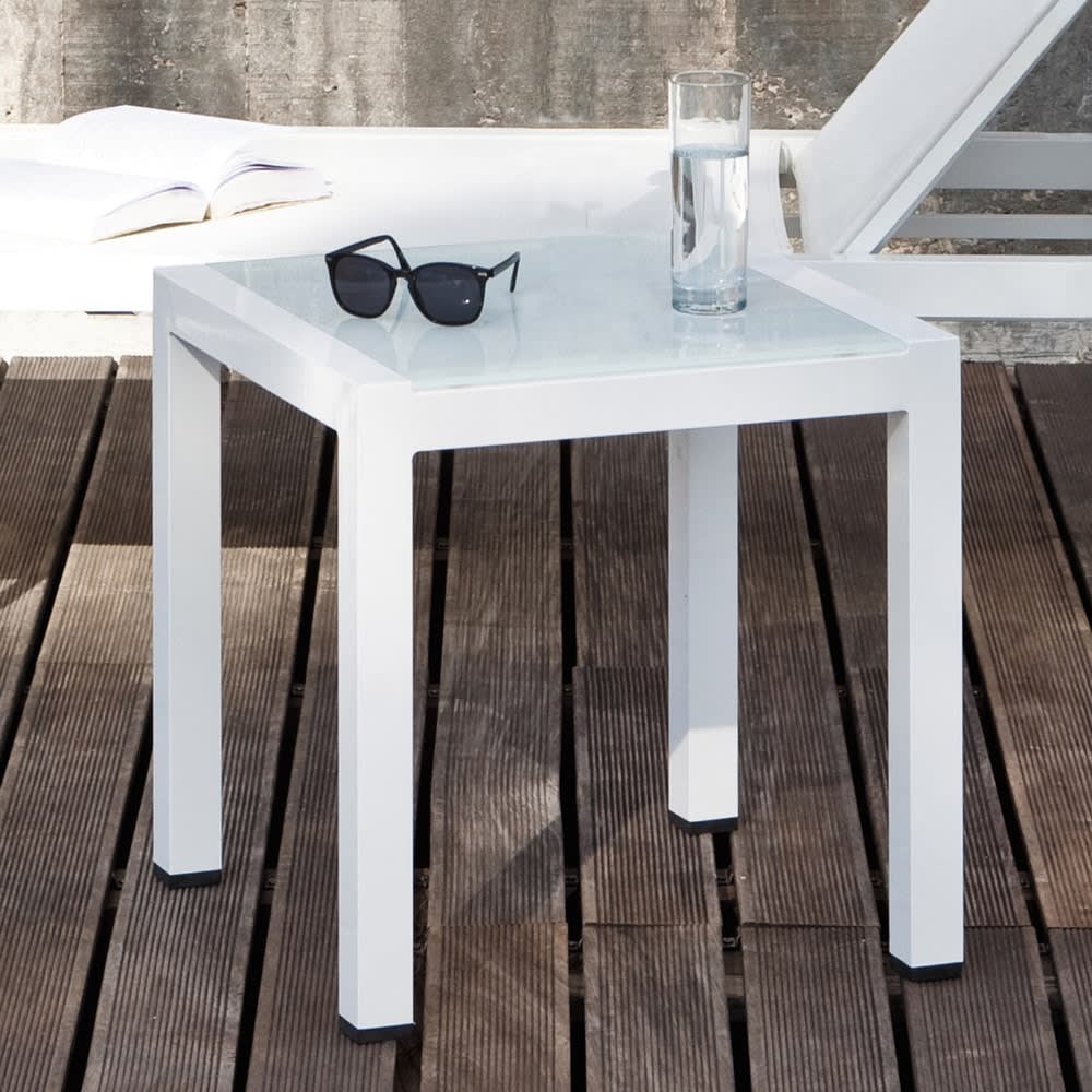 Aluminium garden side table in white W 45cm Antalya Maisons du Monde