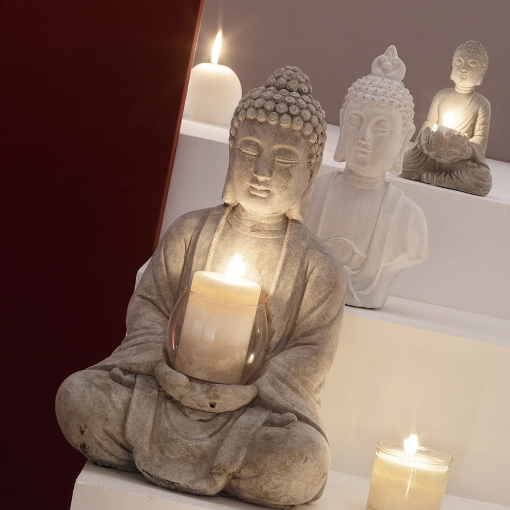 Buddha-Windlicht SERENITE aus Zement, H 19 cm Sérénité | Maisons du Monde