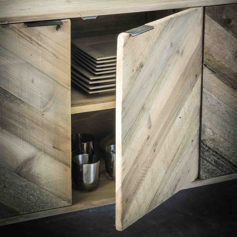 Credenza bassa stile industriale in pino riciclato Chevron Maisons du Monde