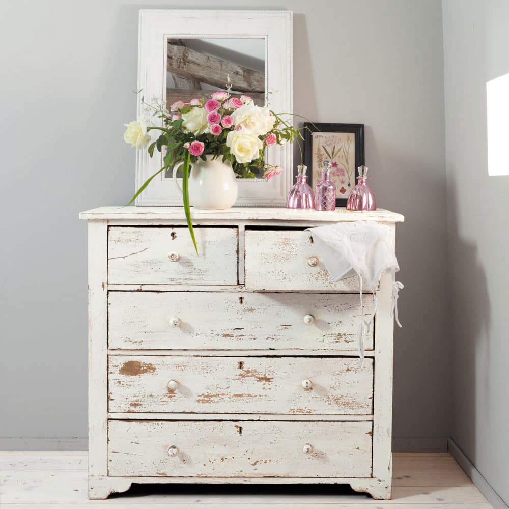 Distressed mango wood chest of drawers in white W 94cm Avignon Maisons du Monde