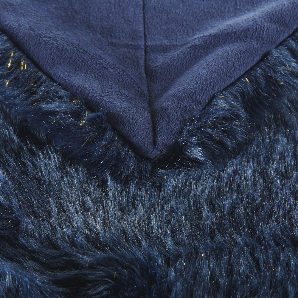 Midnight Blue Faux Fur Throw 150x180 Maoke Maisons du Monde