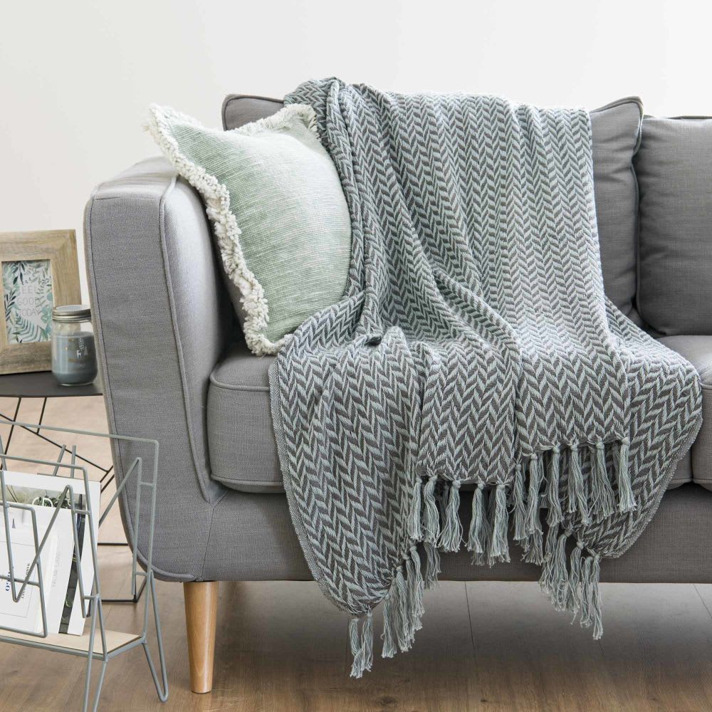 Plaid en coton tissé jacquard motifs à chevrons gris et blancs 130x160