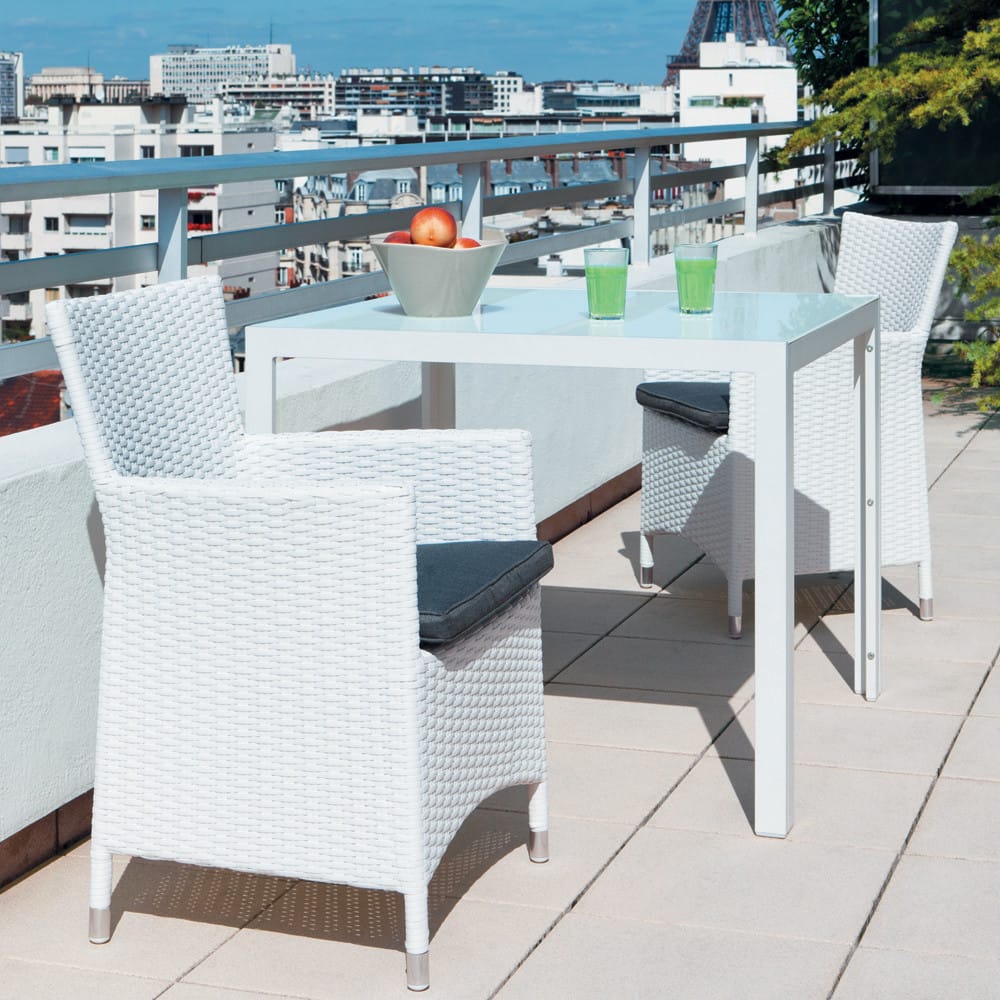 Table de jardin en verre trempé et aluminium blanche L 90 cm Santorin Maisons du Monde