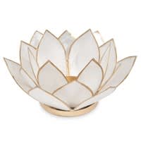 Candeliere madreperlato bianco in metallo LOTUS Candeliere madreperlato bianco in metallo LOTUS