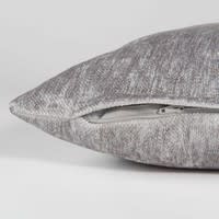 Coussin en velours gris 45 x 45 cm VINTAGE VELVET ICEBERG Coussin en velours gris 45 x 45 cm VINTAGE VELVET ICEBERG