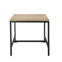 Esstisch im Industrial-Stil aus massivem Tannenholz und Metall Esstisch im Industrial-Stil aus massivem Tannenholz und Metall