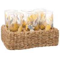 Gläser mit gelbem Blumenmotiv (x6) und Ständer aus Pflanzenfasergeflecht