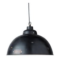 Hängeleuchte im Industrial-Stil aus schwarzem Metall Hängeleuchte im Industrial-Stil aus schwarzem Metall