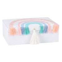 Schmuckschatulle, ecrufarben mit Regenbogen-Druckmotiv und mehrfarbigen Pompons Schmuckschatulle, ecrufarben mit Regenbogen-Druckmotiv und mehrfarbigen Pompons