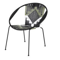 Silla de jardín de resina negra con motivos decorativos gráficos blancos y verdes Silla de jardín de resina negra con motivos decorativos gráficos blancos y verdes
