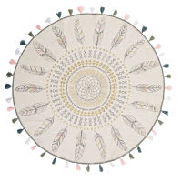 Tappeto rotondo con pompon in cotone ecru e rosa, d. 120 cm Tappeto rotondo con pompon in cotone ecru e rosa, d. 120 cm