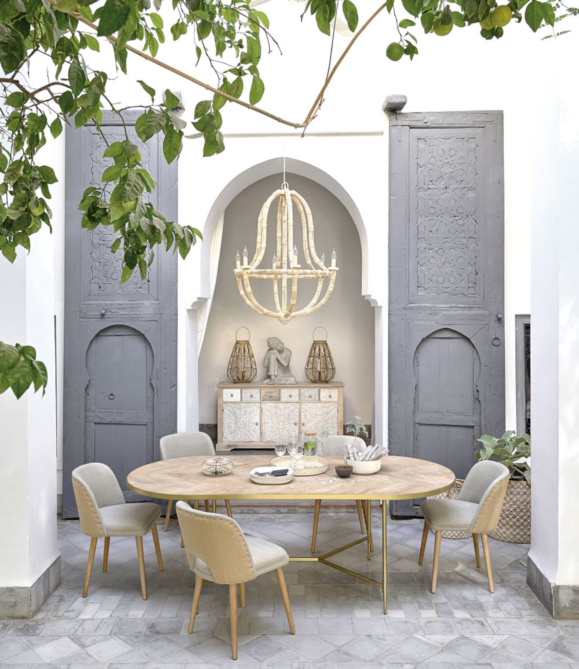 Esstisch Fur 8 10 Personen Mit Latten Aus Mangoholz Oval L220 Maisons Du Monde Tavoli Da Pranzo Ovali Tavoli Da Pranzo Doghe In Legno