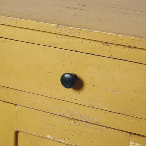 Aparador amarillo y negro con 2 puertas y 2 cajones de mango macizo