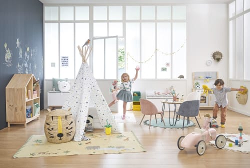 Banc De Rangement Enfant Coloris Blanc Et Coussin En Coton Imprime Mika Maisons Du Monde