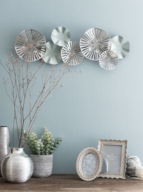 Decoración de pared de metal plateado y verde 69x25 Blake | Maisons du