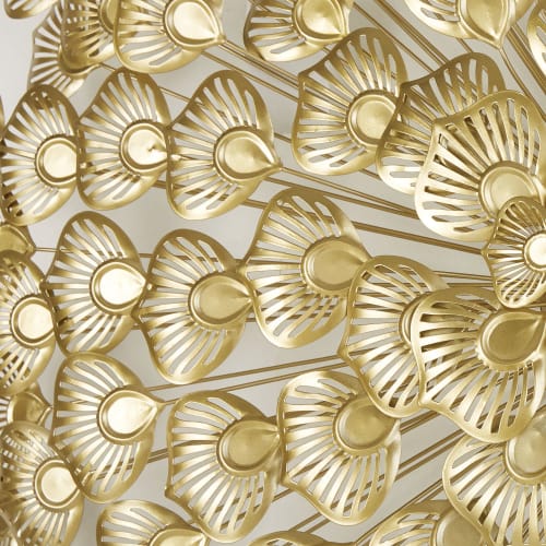 Decoracion De Pared Redonda Con Efecto De Plumas De Pavo Real De Metal Dorado D 90 Selena Maisons Du Monde