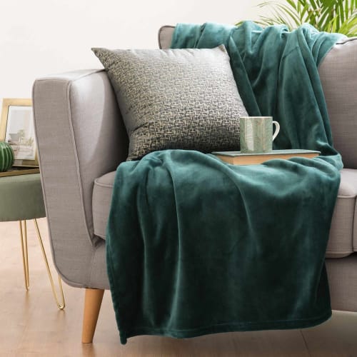 Emerald Green Blanket 130x180 Elise, Emerald Green Throws For Sofas