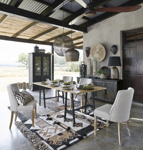 Lampada In Metallo Dorato Cesellato Nero Fumo