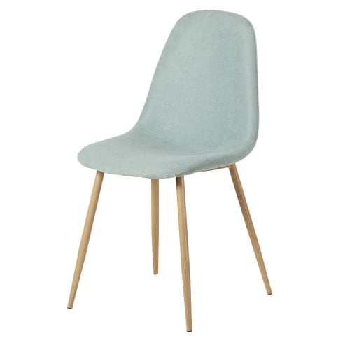Lichtblauwe stoel in Scandinavische stijl