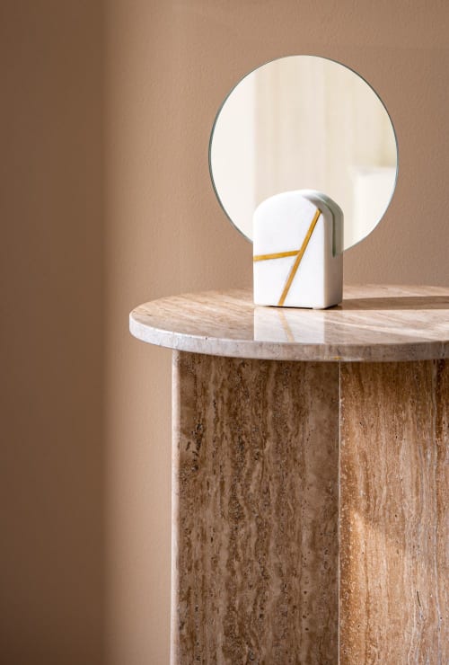 Dekoration Wandspiegel und Barock Spiegel | Standspiegel mit Stützfuß aus Marmor, weiß und goldfarben, 20x29cm - NB81706