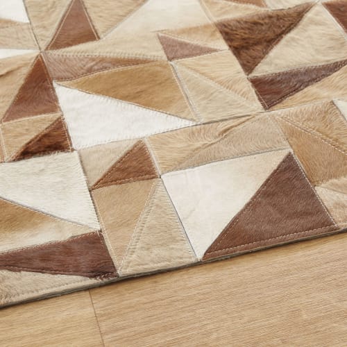 Tapis Patchwork En Cuir De Vache Ecru Et Marron 140x200 Oscope Maisons Du Monde