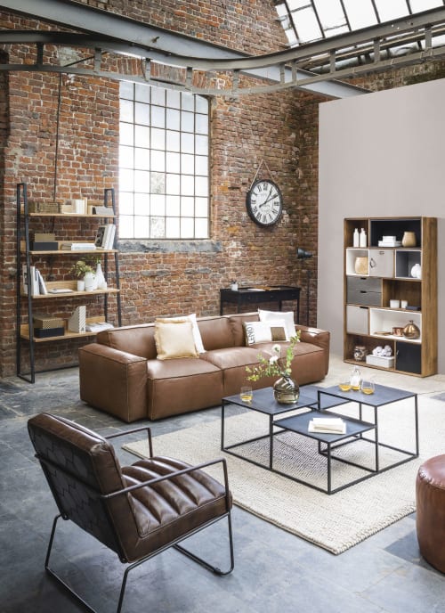 TV Regal im Industrial Stil aus schwarzem Metall und TV Regal im Industrial Stil aus schwarzem Metall und