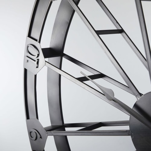 Dekoration Uhren und Wecker | Uhr in Rad-Optik aus mattschwarzem Metall, D120cm - YK63023