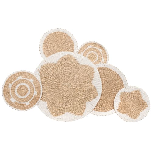 Wall decoration in beige and white woven water hyacinth 75x45