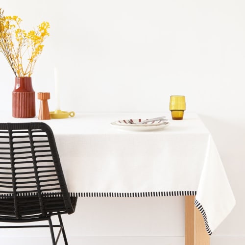 Wit katoenen tafellaken met zwarte en witte geweven randen 140 x 210 cm