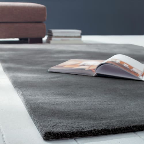 Woollen Low Pile Rug In Charcoal Grey 140 X 200cm Soft Maisons Woollen Low Pile Rug In Charcoal Grey