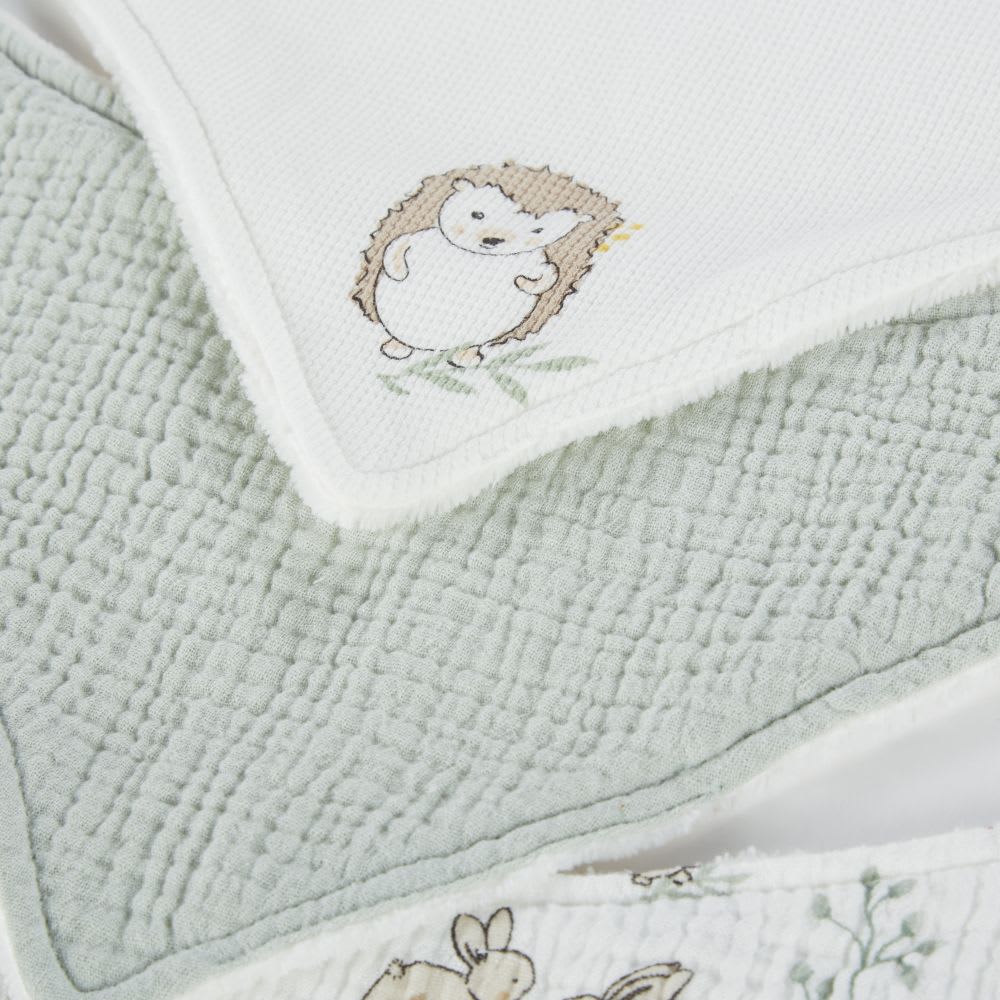 Bavoirs bandana blanc, bleu et blanc imprimé forêt (x3) (Maisons du Monde) - Image 2