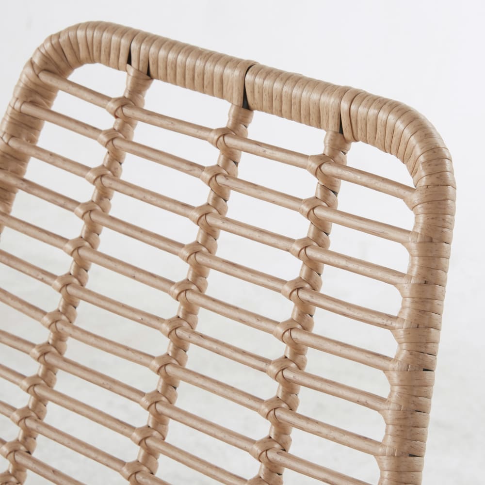 Chaise de jardin professionnelle en résine et acier noir - Maisons du Monde