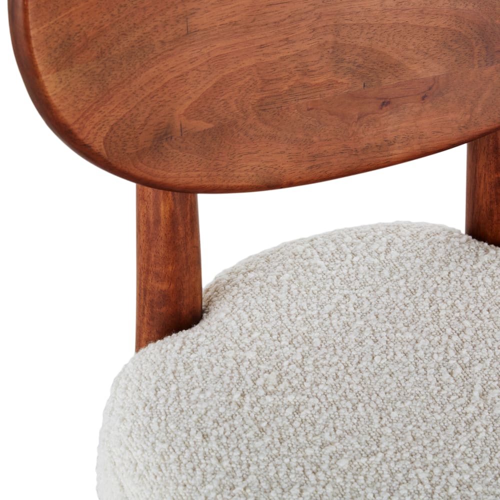 Chaise professionnelle en bois d'hévéa massif et bouclettes écrues — vue 4