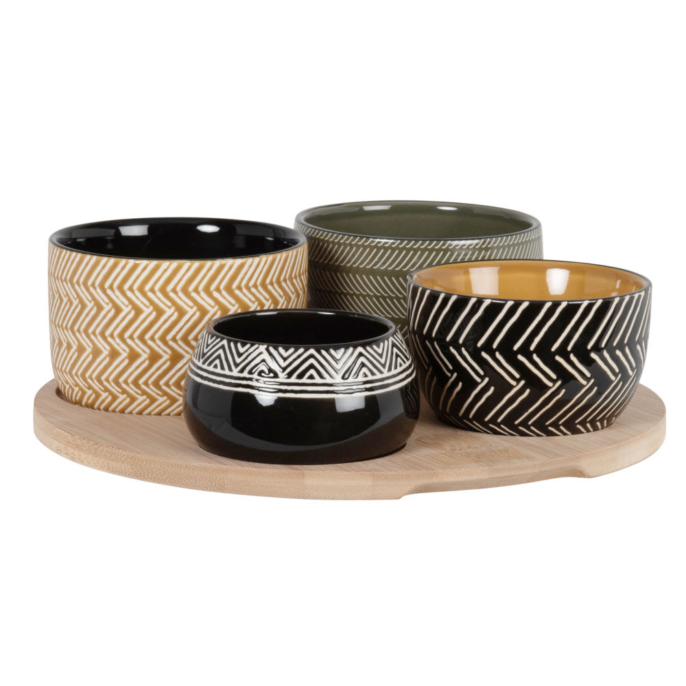 Coupelles apéritives en céramique à motifs multicolores (x4) et plateau en bambou
