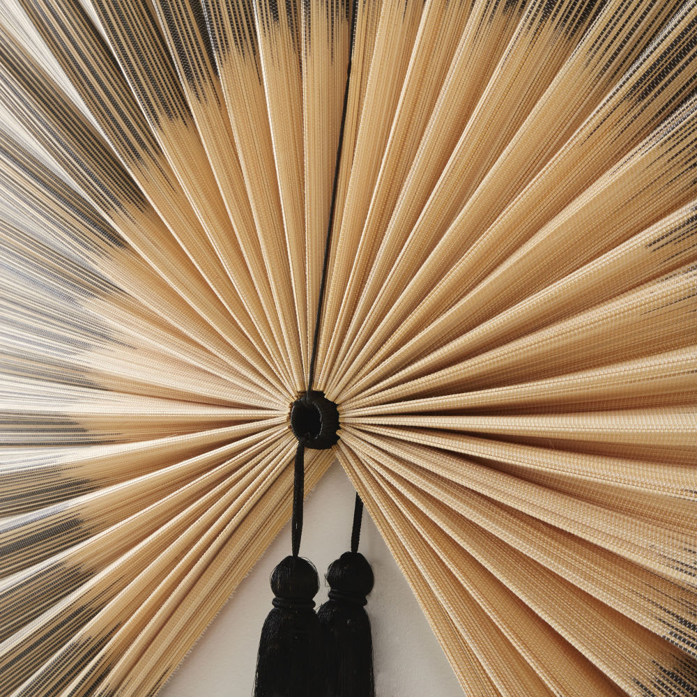 Déco murale éventail en bambou bicolore 138x112 - Maisons du Monde