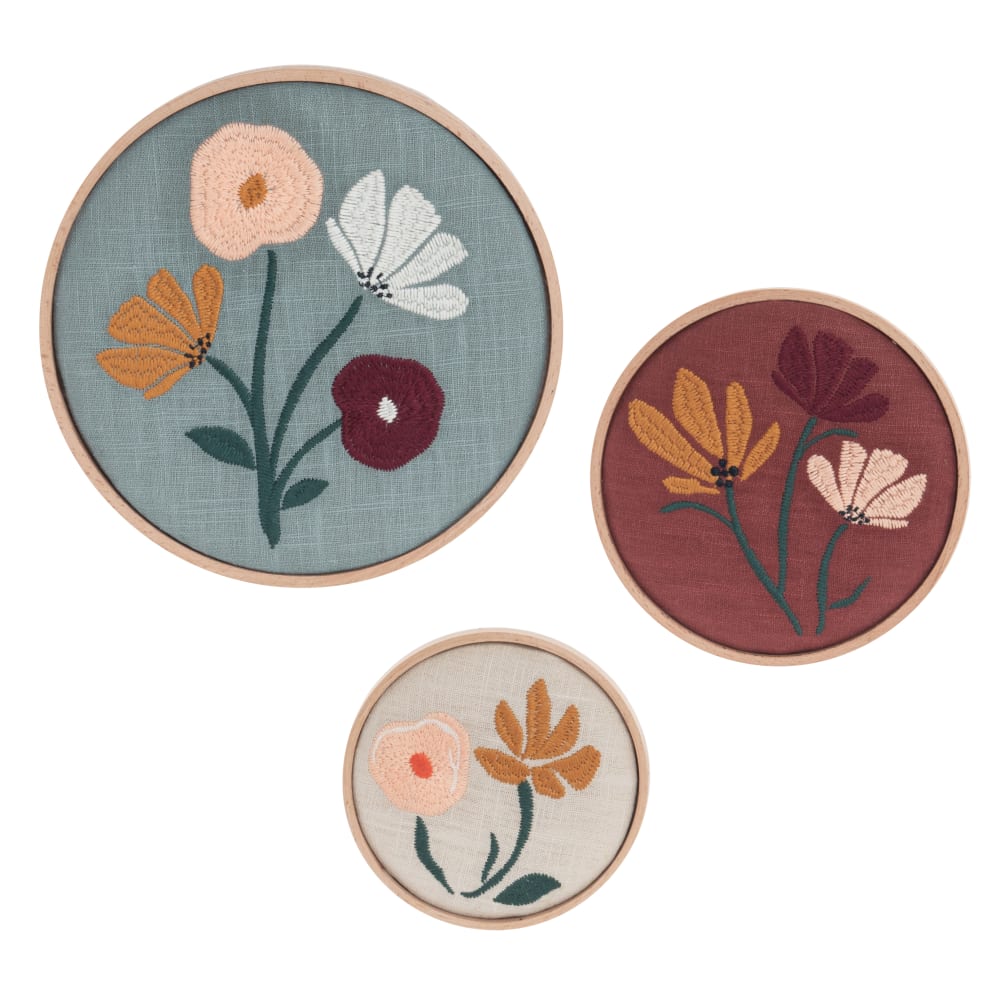 Déco murales rondes brodées multicolores (x3)