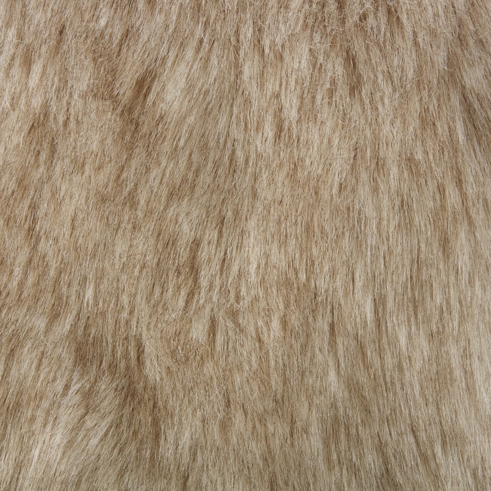 Glanzend bruin kussen van imitatiebont 45x45 - Maisons Du Monde