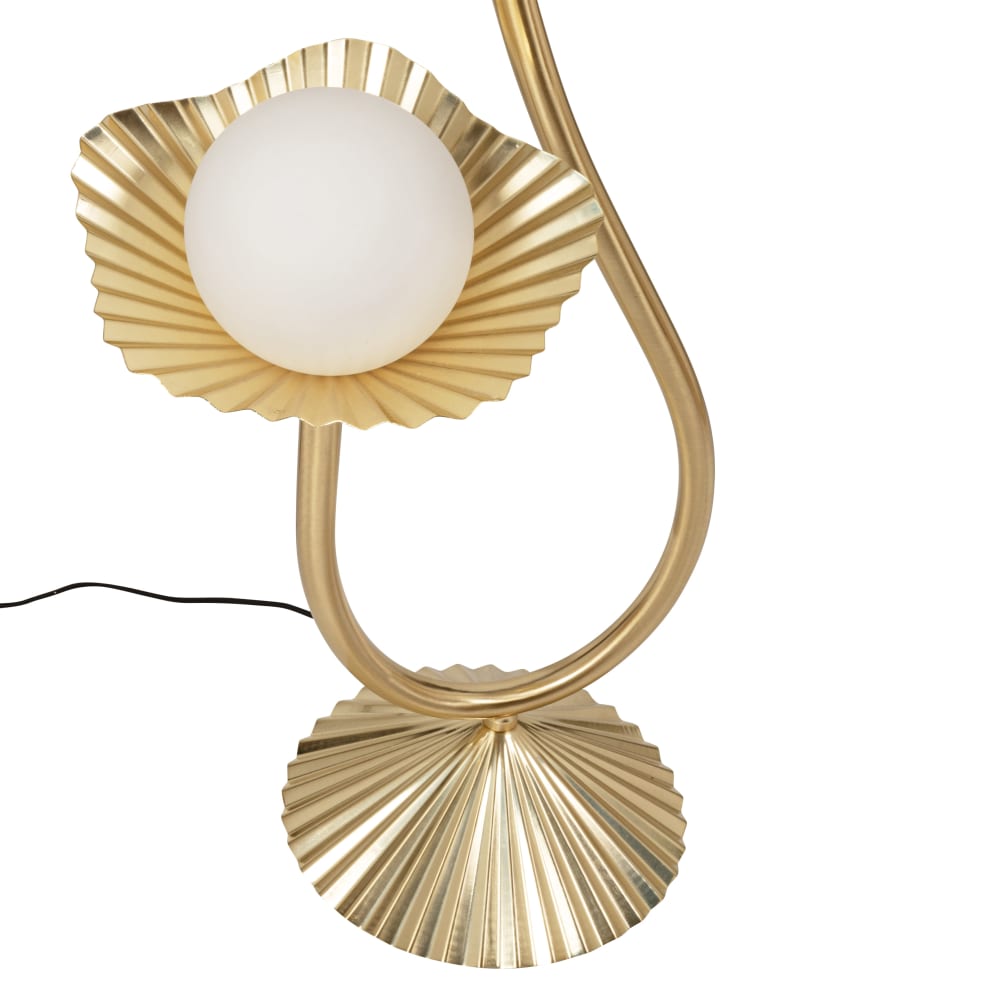 Lampadaire double fleurs dorées et globes opaques H130 - Maisons du Monde