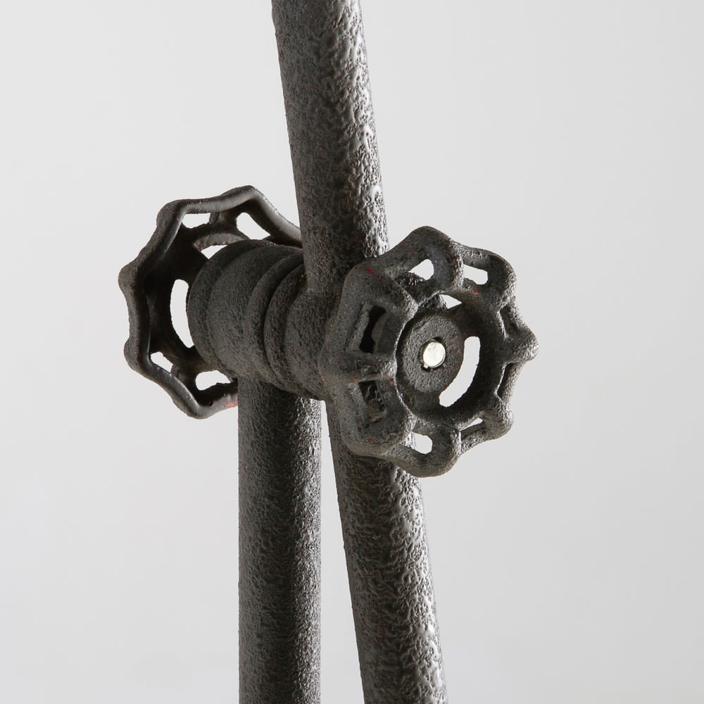 Lampadaire en fer forgé noir, H168 cm — vue 4