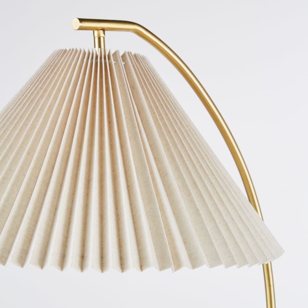 Lampadaire en métal et abat-jour conique en tissu plissé beige H159