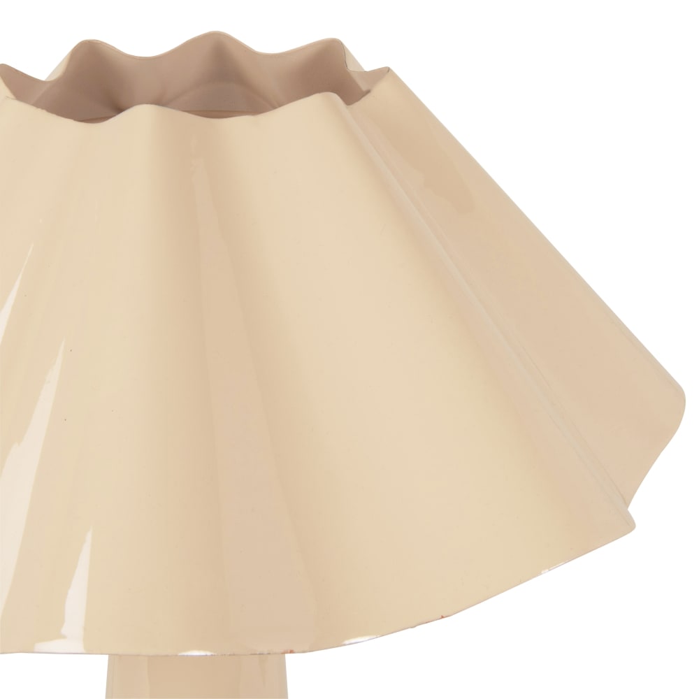 Lampe aus lackiertem Metall mit wellenförmigem Lampenschirm, weiß