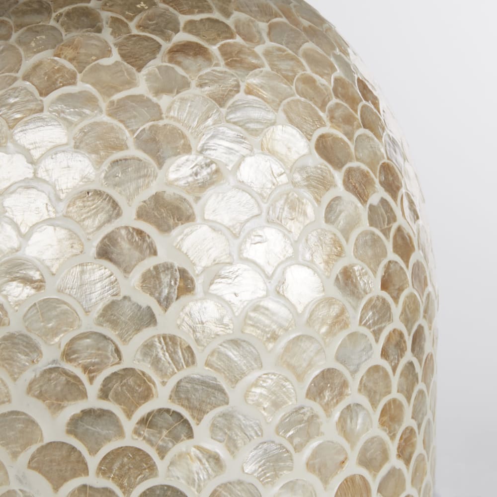 Lampe en nacre dorée, bambou et abat-jour en lin blanc - Maisons du Monde