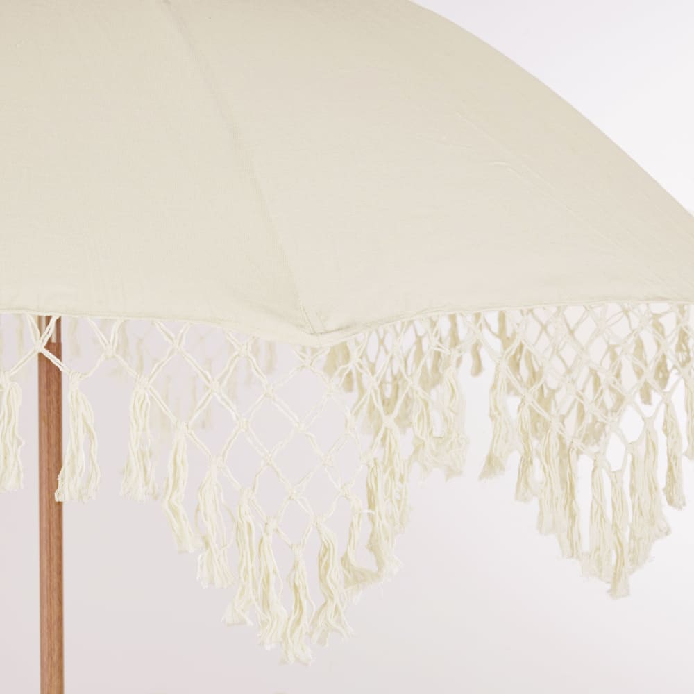 Ombrelle en polycoton écru avec franges, Ø200 cm - Maisons du Monde