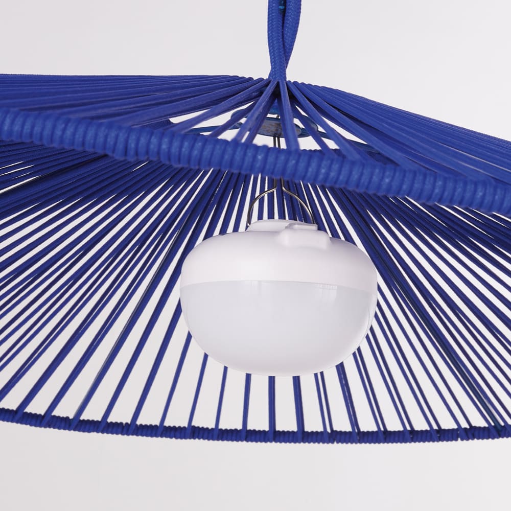 Suspension aérienne extérieur rechargeable bleue