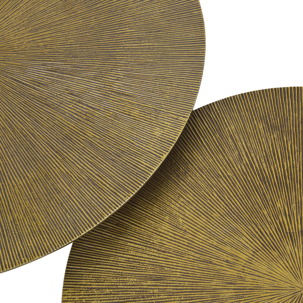 Tables gigognes en métal noir et coloris laiton