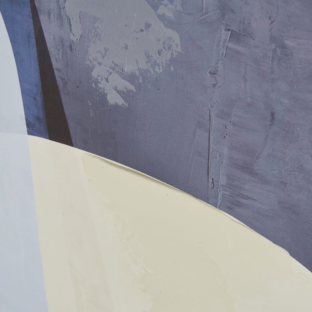 Toile abstraite imprimée et peinte bleue, beige et blanche, 90x120 cm - Maisons du Monde