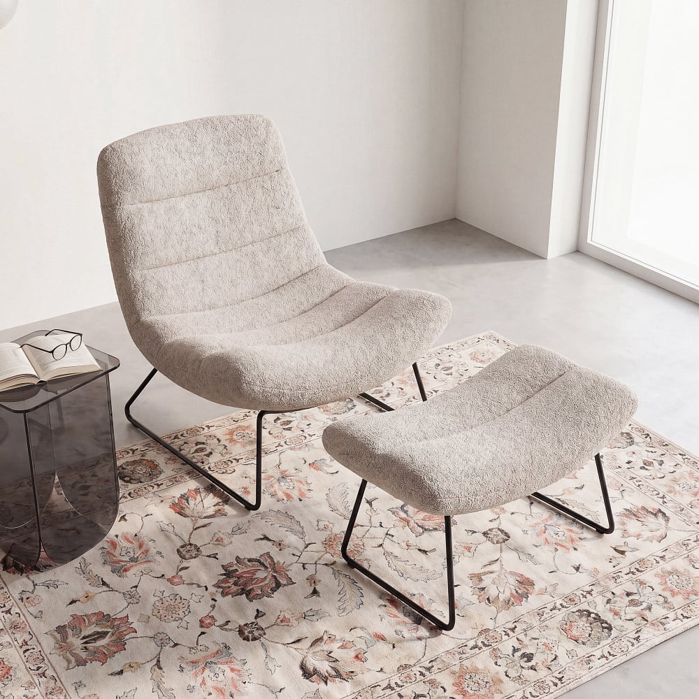Sessel und Hocker aus grauem Bouclé-Stoff Moon